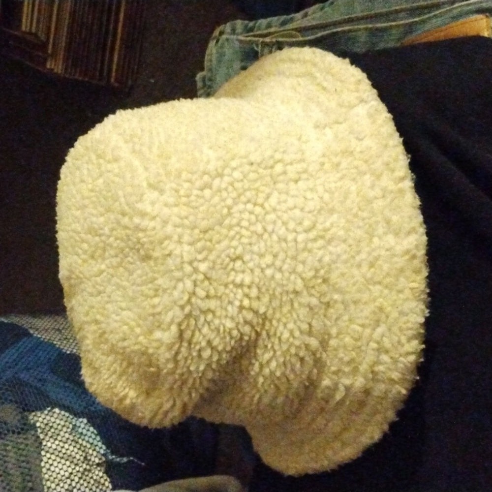 Sherpa bucket hat